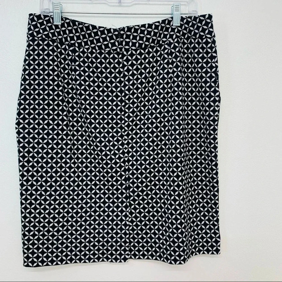 Black Geometric Skirt 14  Black White Pockets Knee Length Classic Career Office - Picture 4 of 10